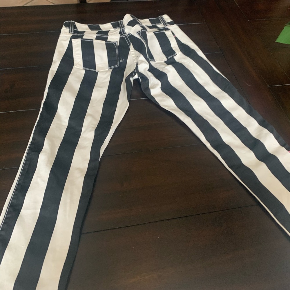 Black and White Striped Jeans - Picture 4 of 6
